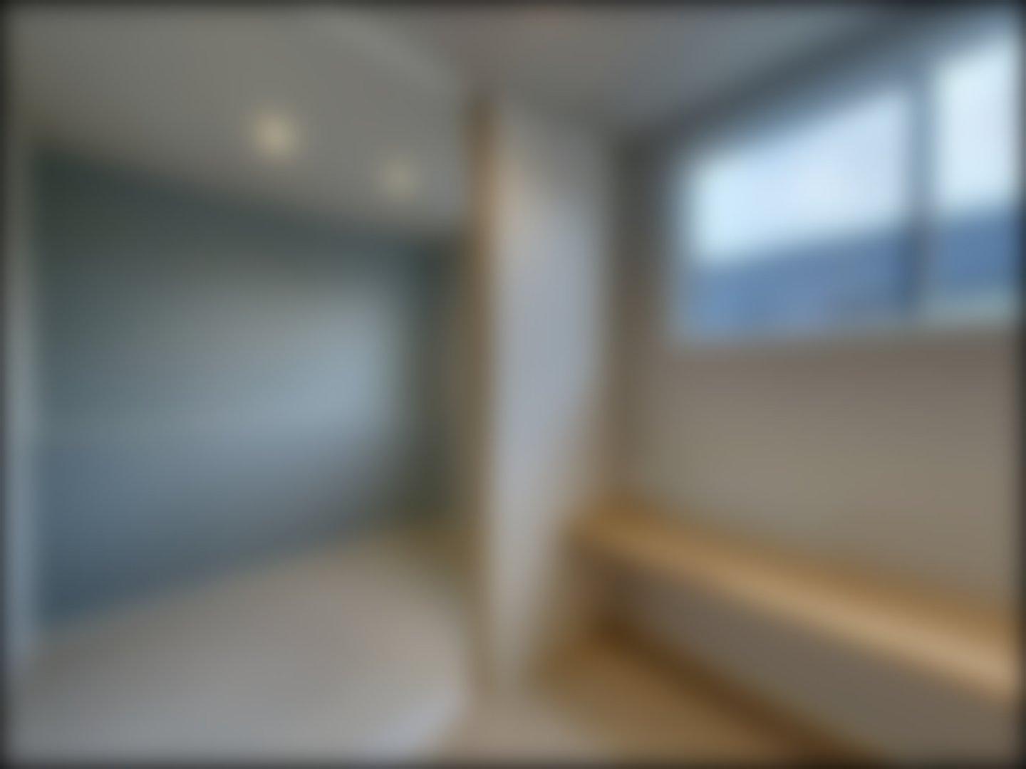 loading blurry tour image