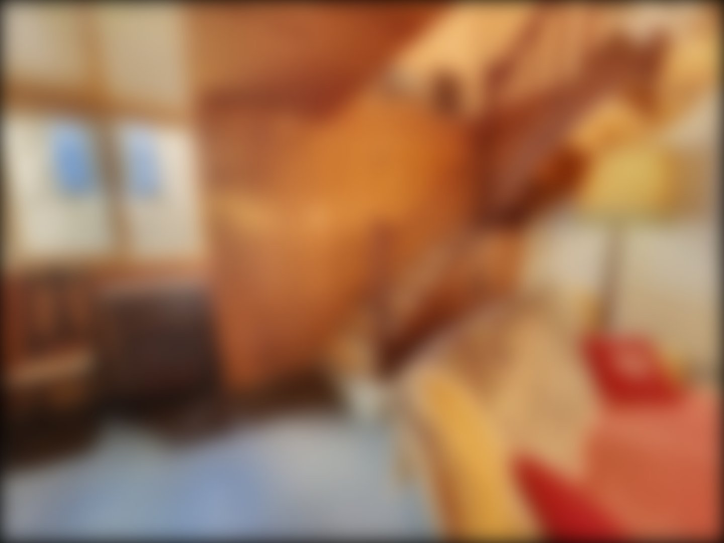 loading blurry tour image