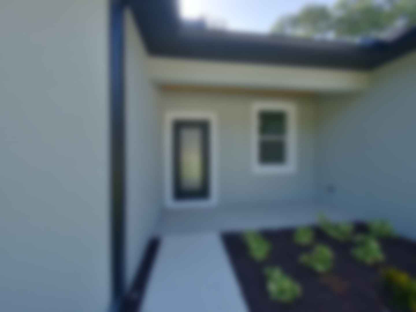 loading blurry tour image