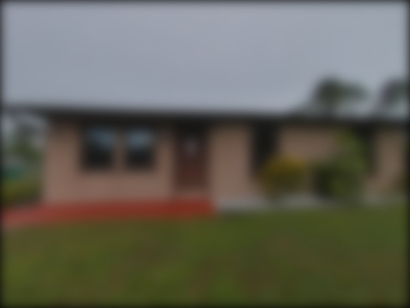 loading blurry tour image