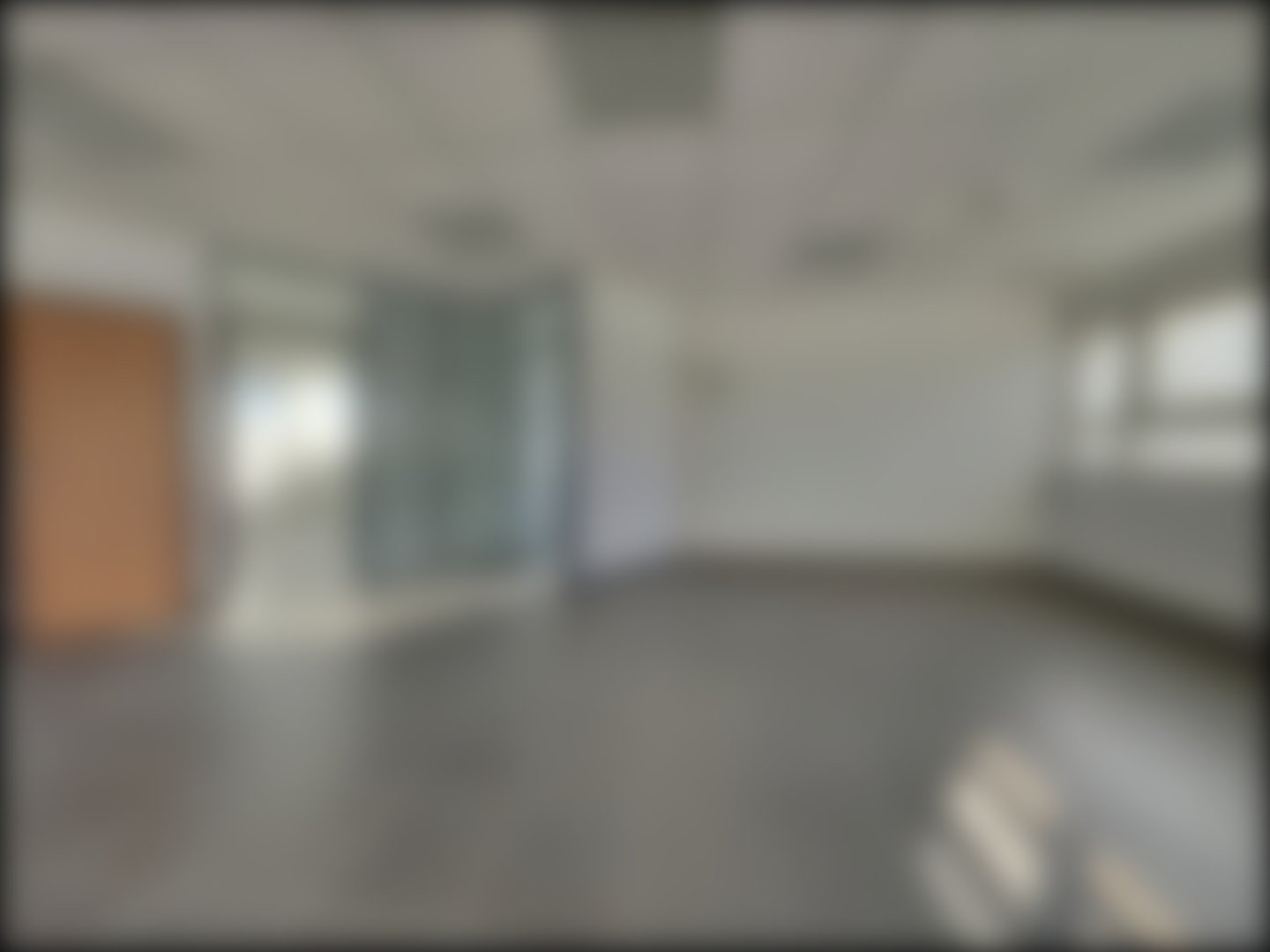 loading blurry tour image