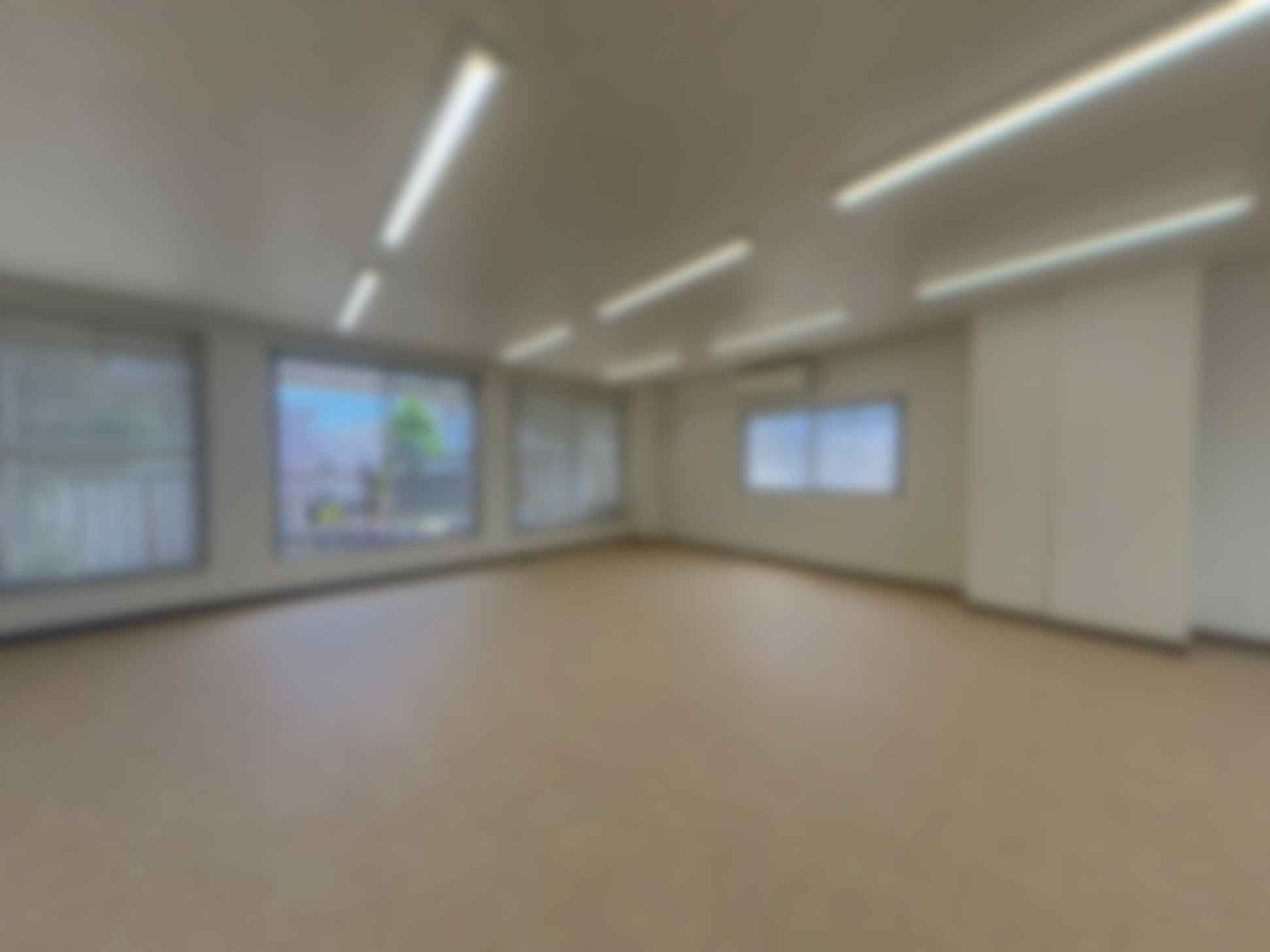 loading blurry tour image