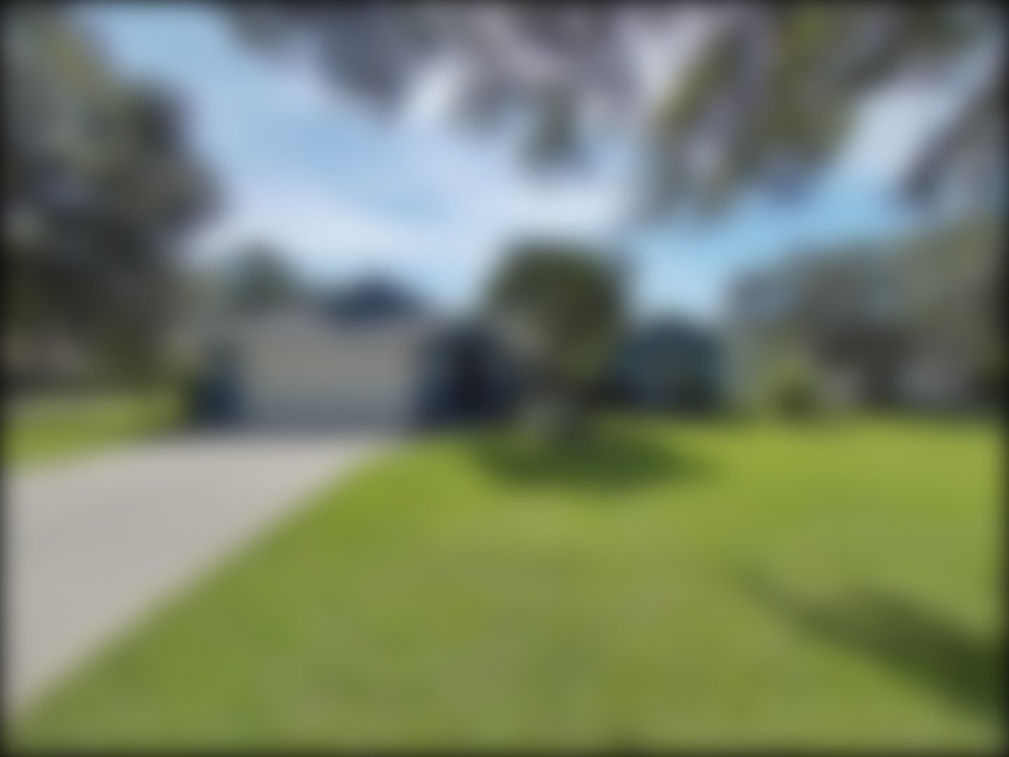 loading blurry tour image