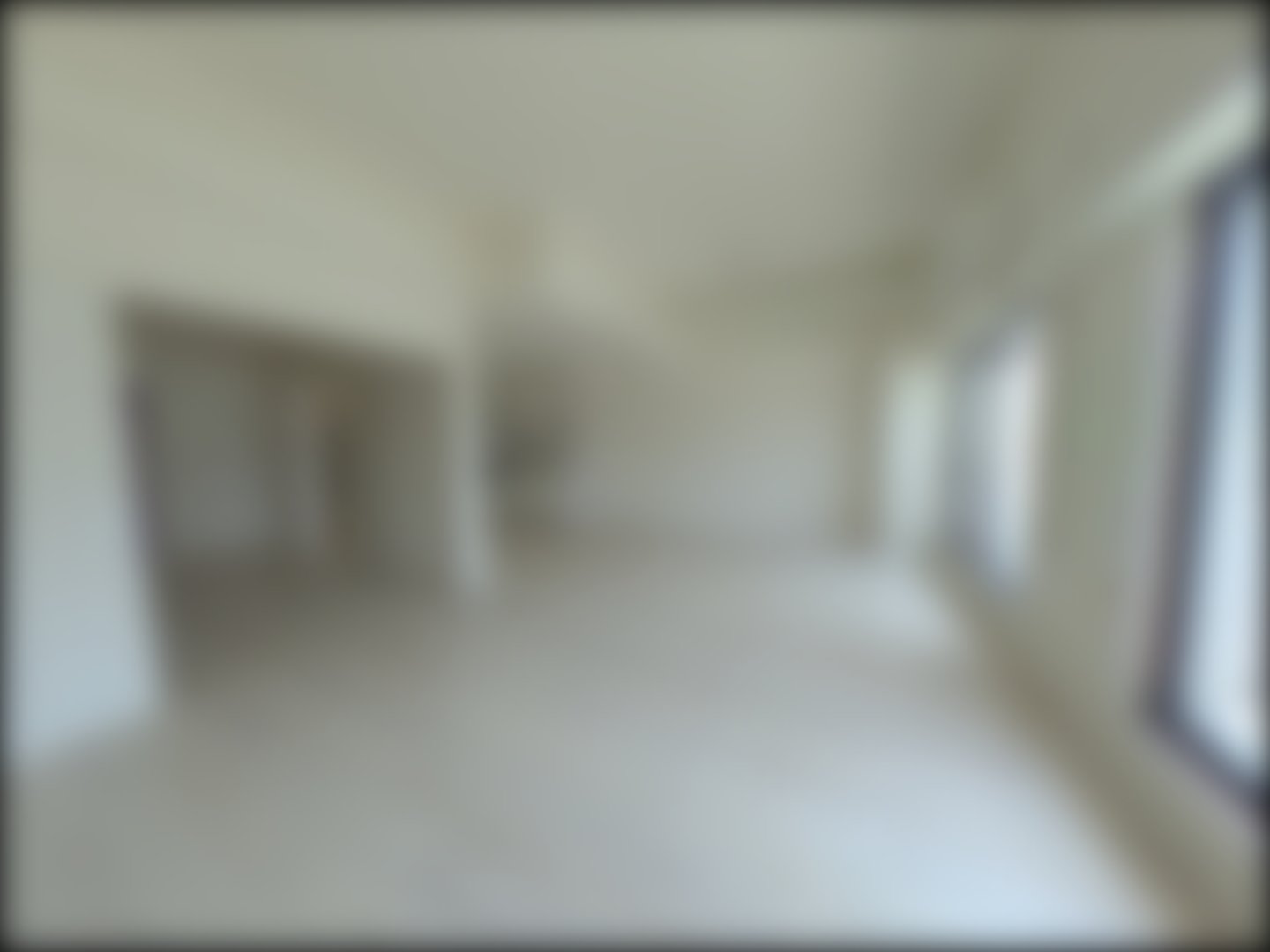 loading blurry tour image