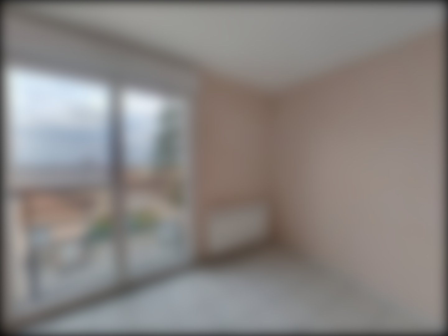 loading blurry tour image