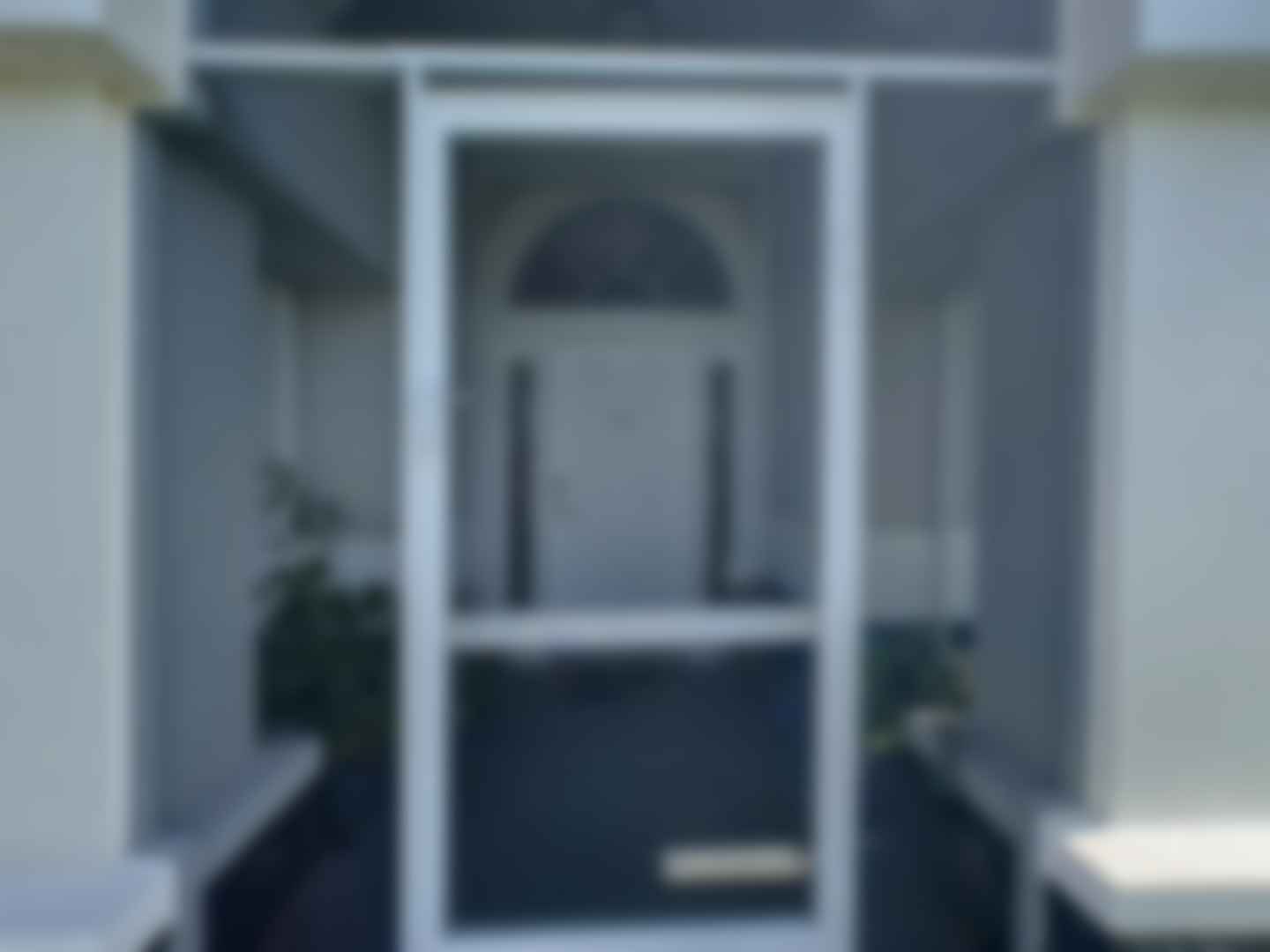 loading blurry tour image