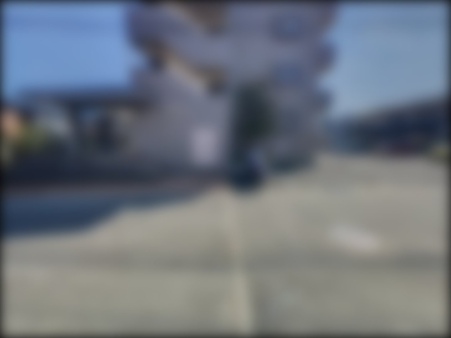 loading blurry tour image