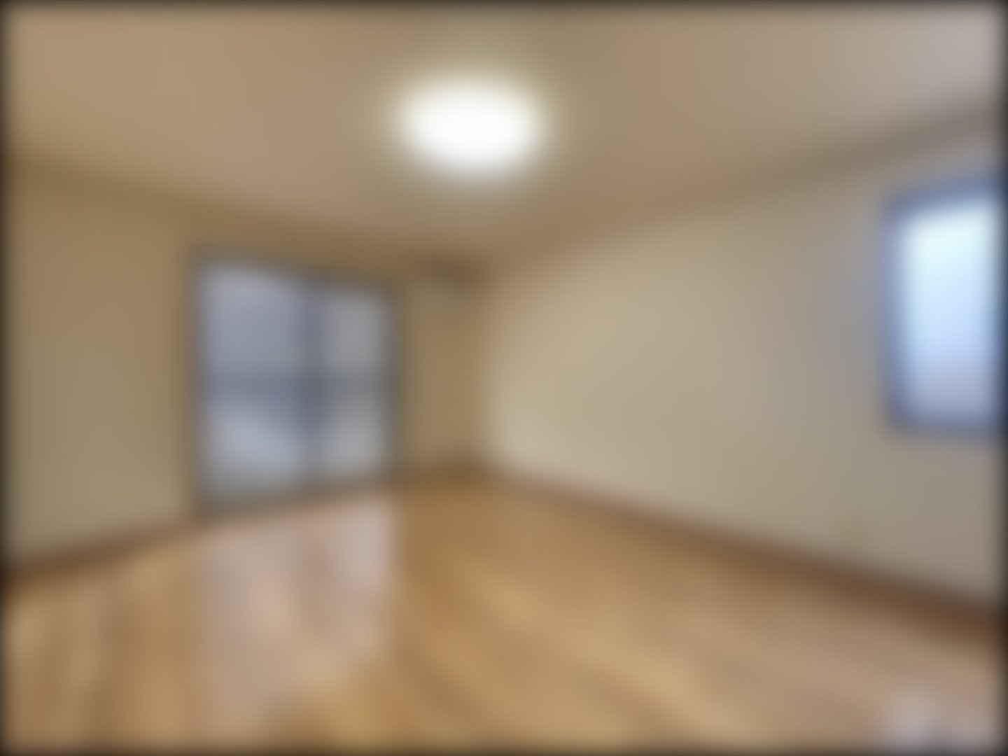 loading blurry tour image