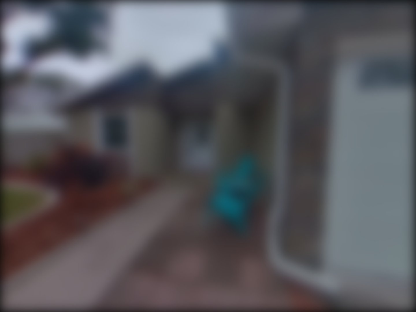 loading blurry tour image