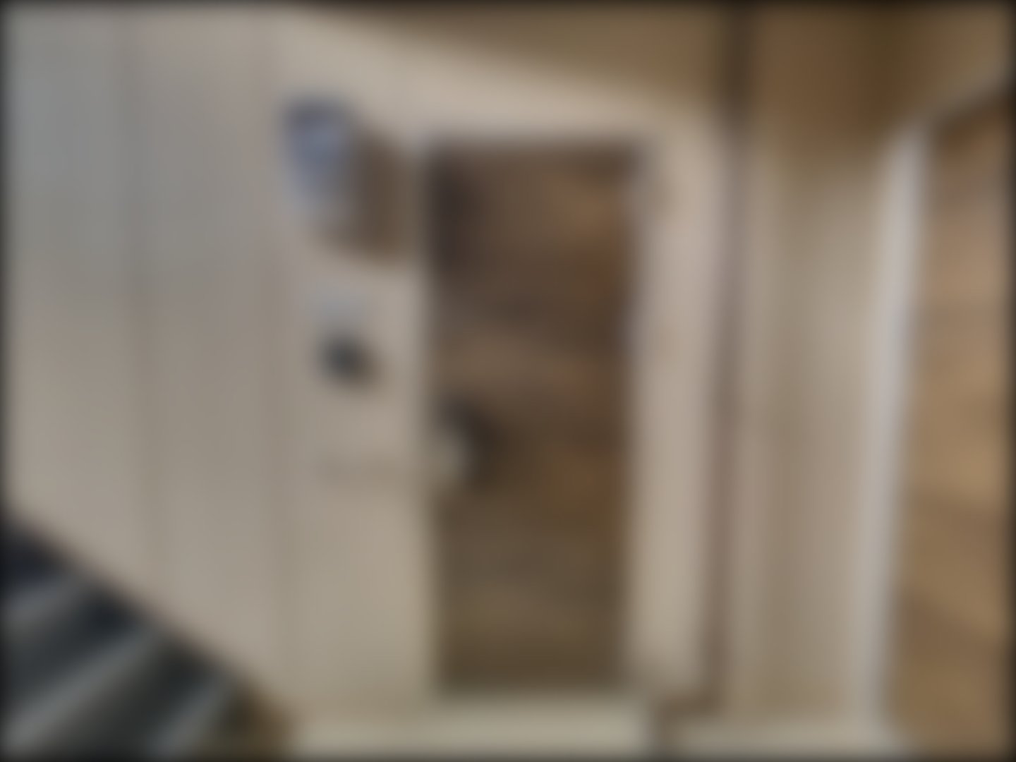 loading blurry tour image