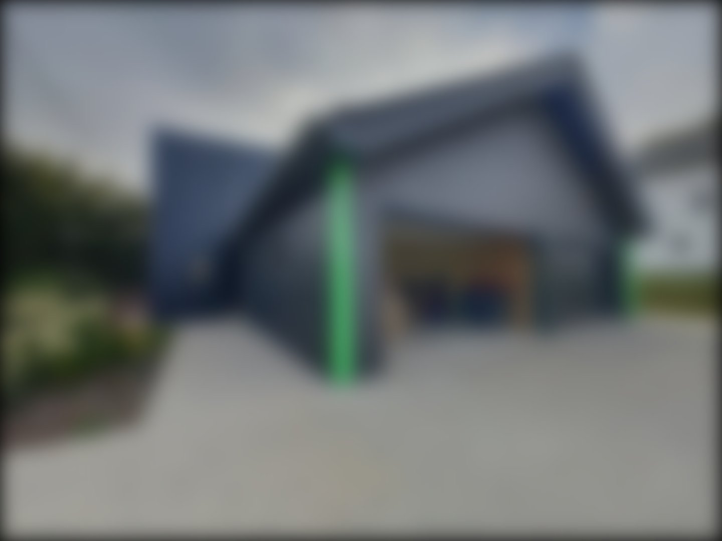 loading blurry tour image