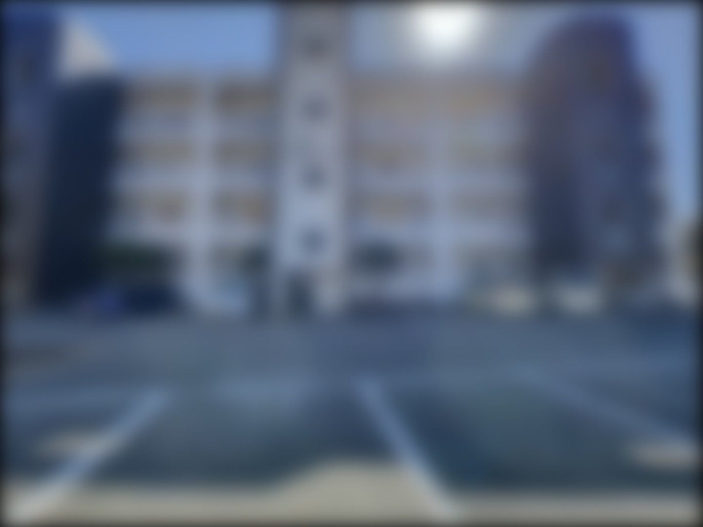 loading blurry tour image