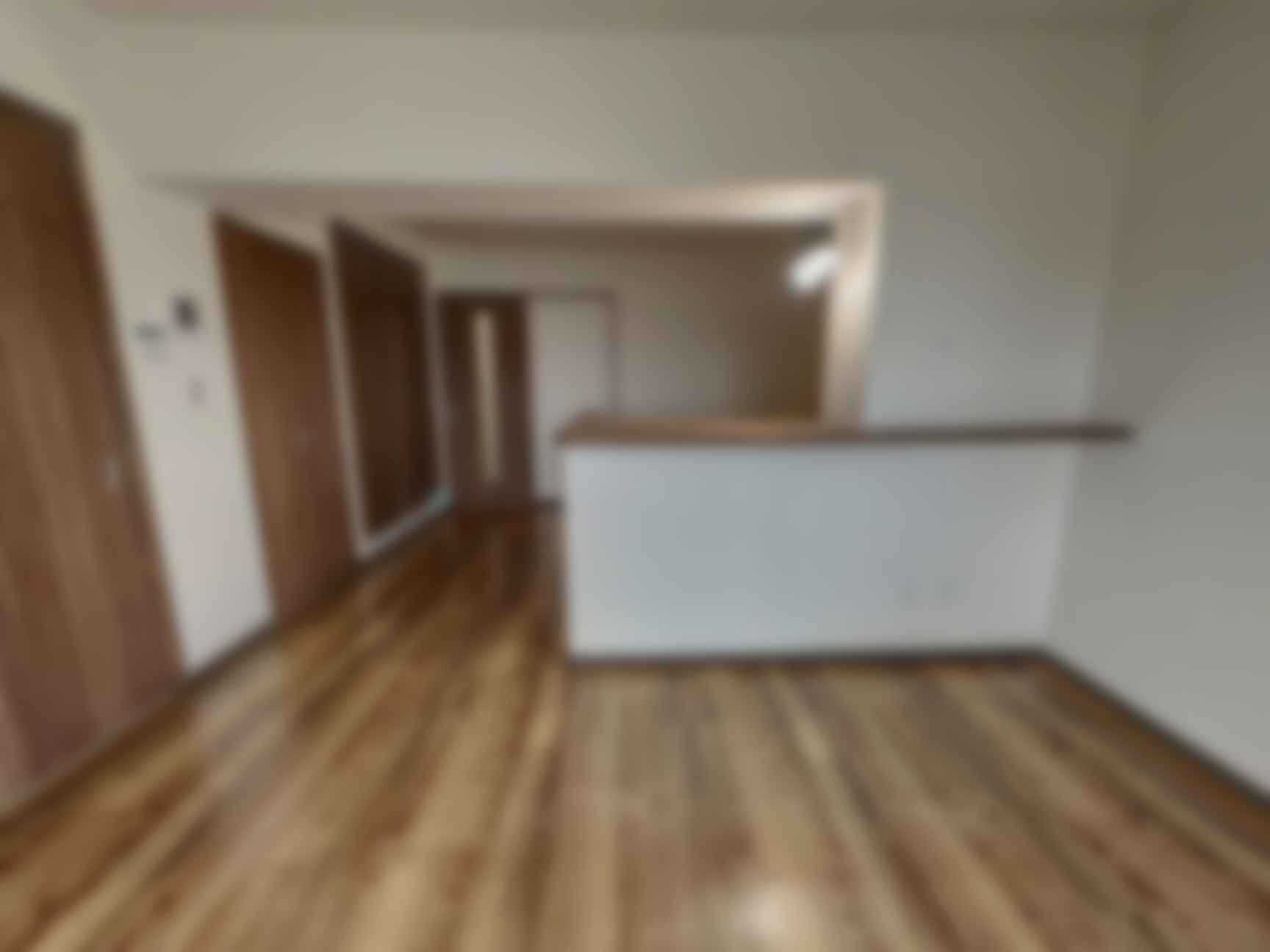 loading blurry tour image