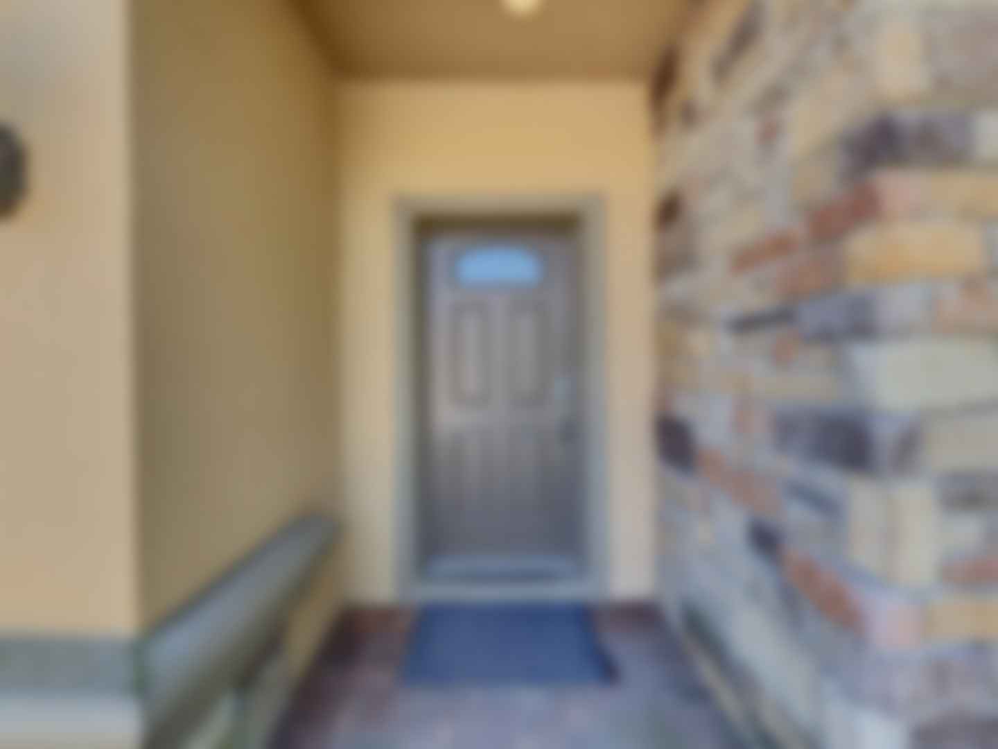 loading blurry tour image