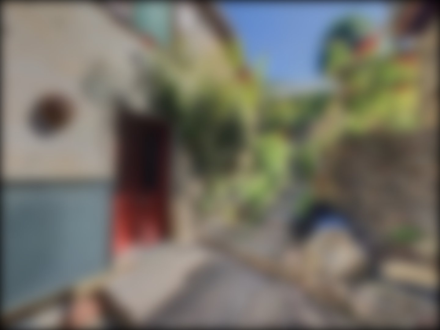 loading blurry tour image