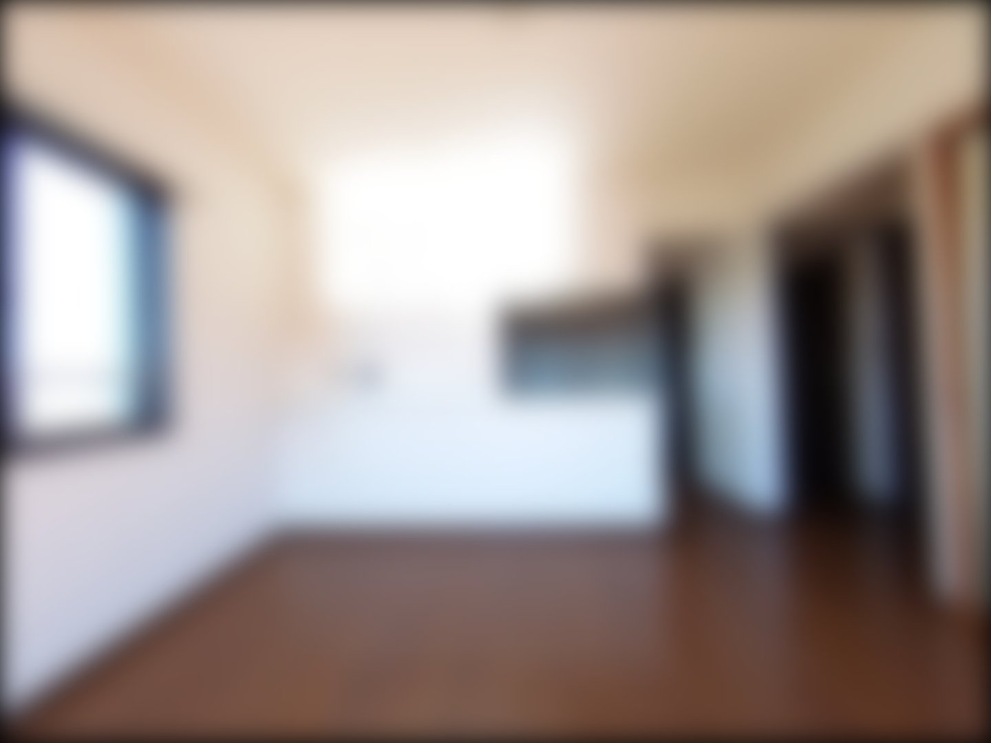 loading blurry tour image