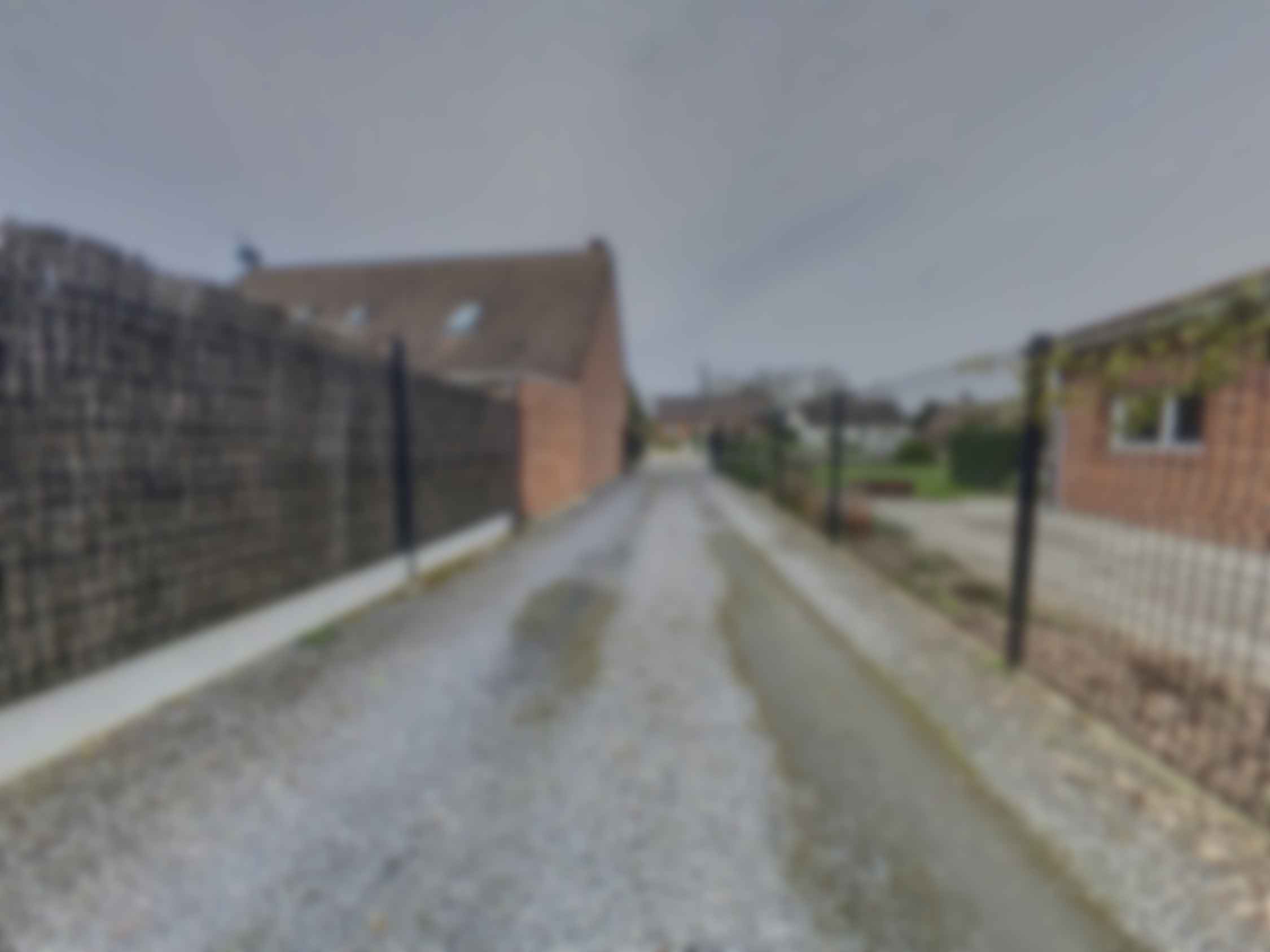 loading blurry tour image