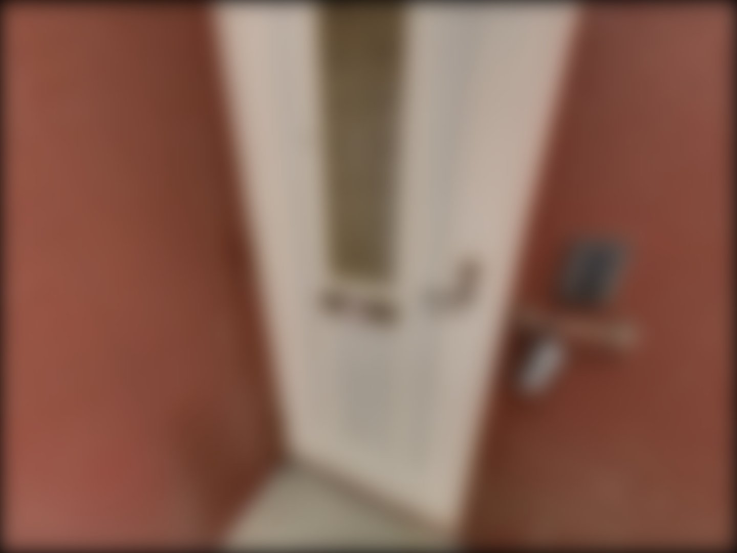 loading blurry tour image