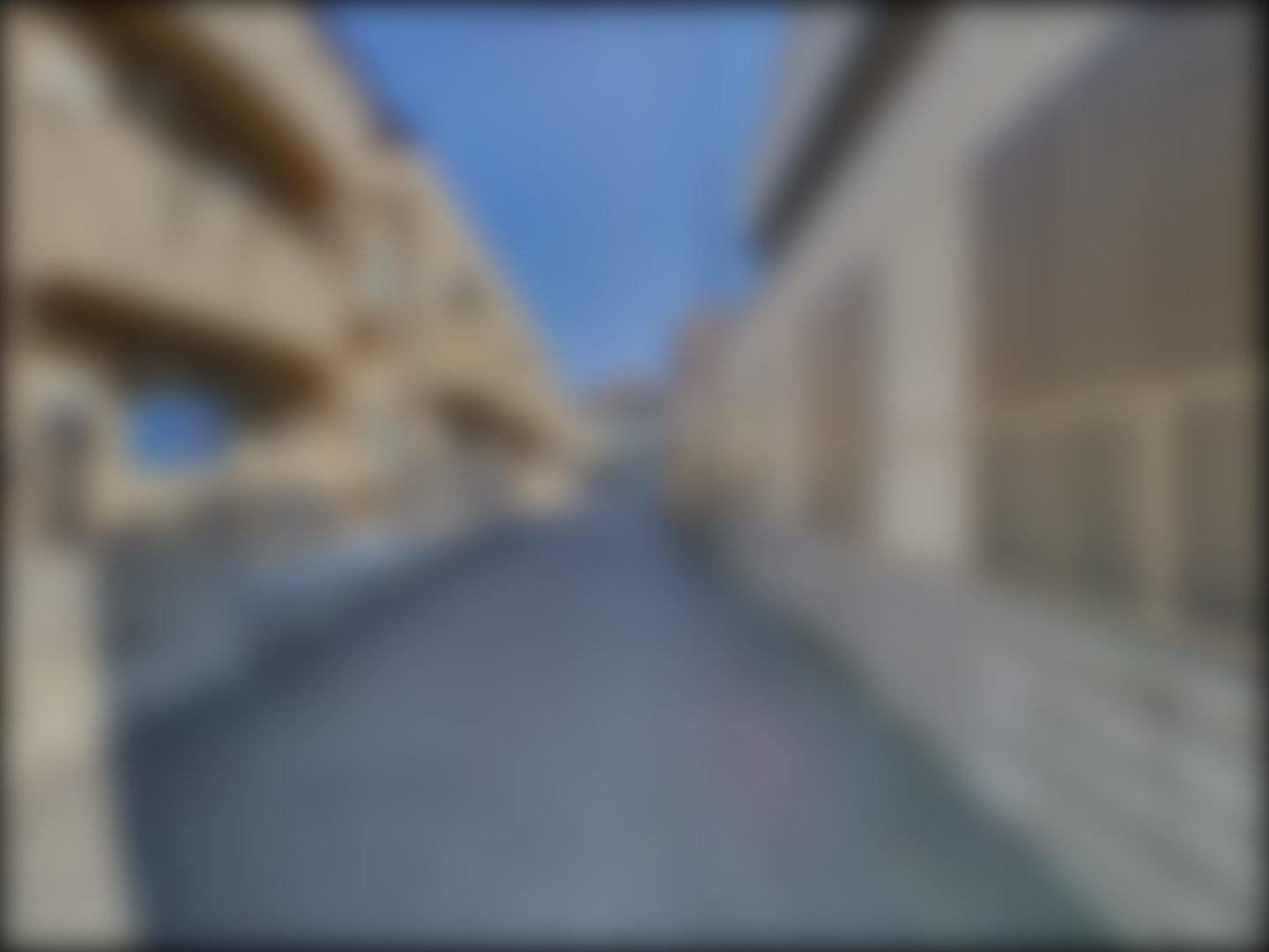 loading blurry tour image