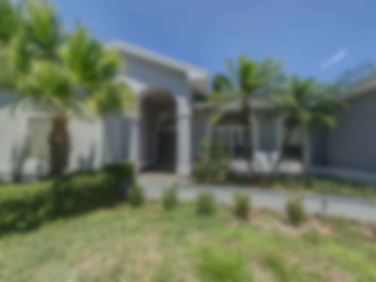 loading blurry tour image