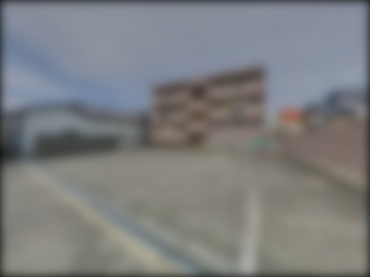 loading blurry tour image