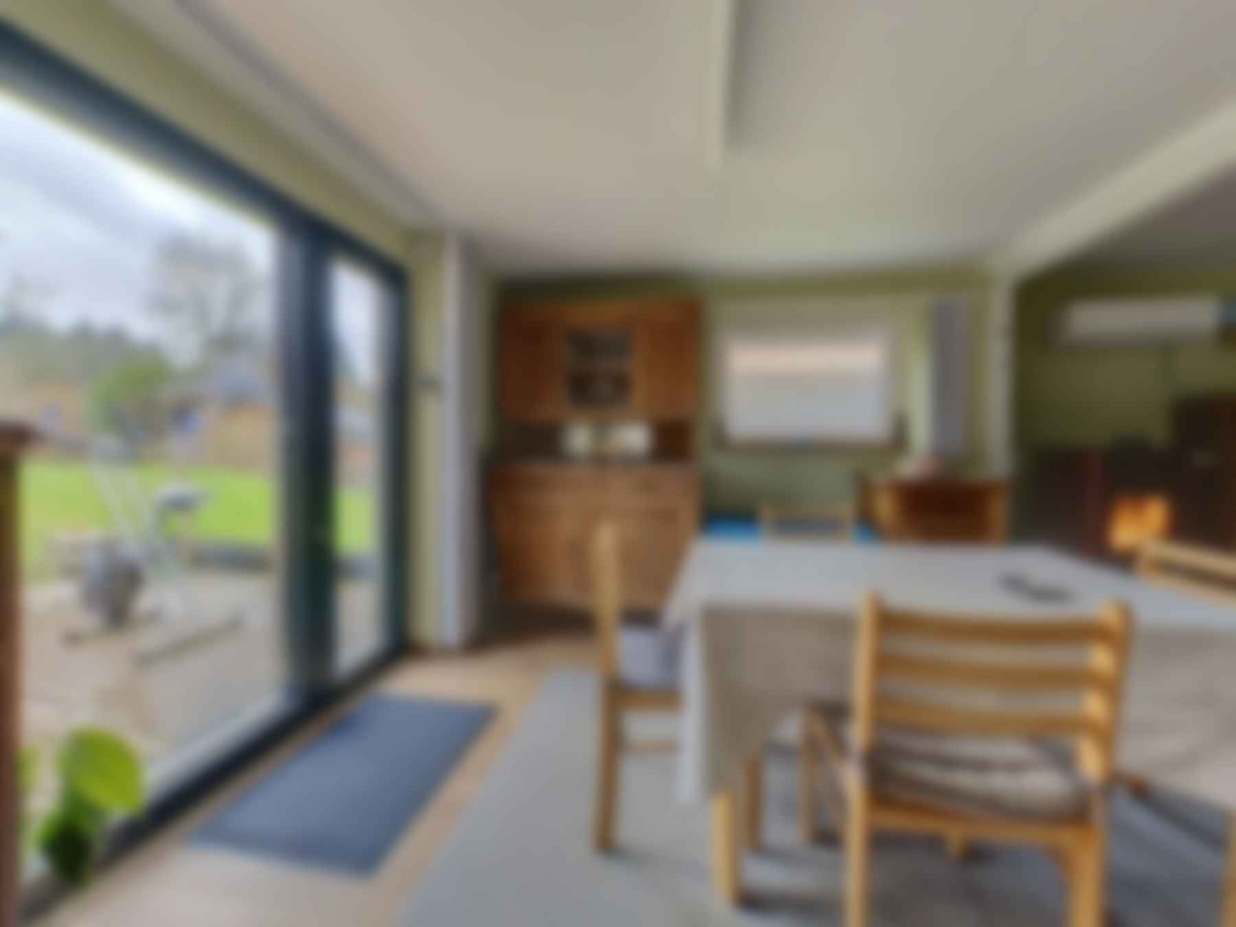 loading blurry tour image