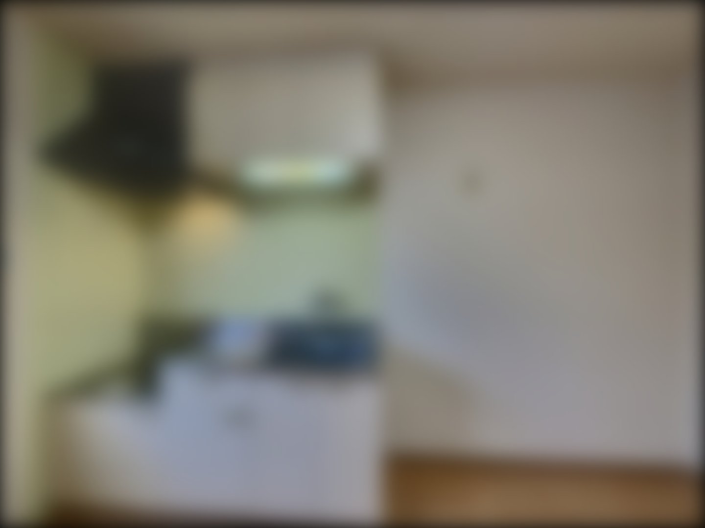 loading blurry tour image