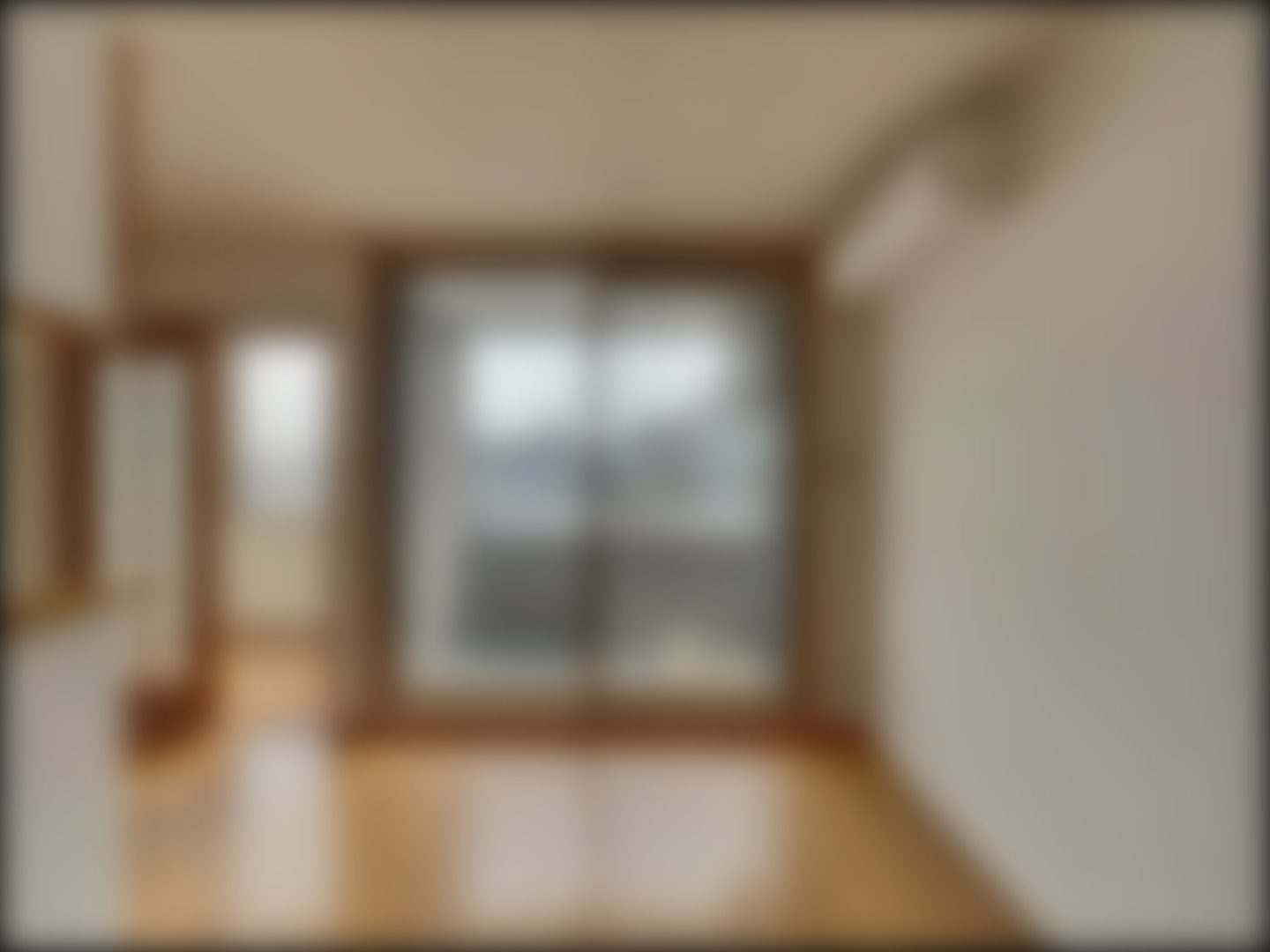 loading blurry tour image