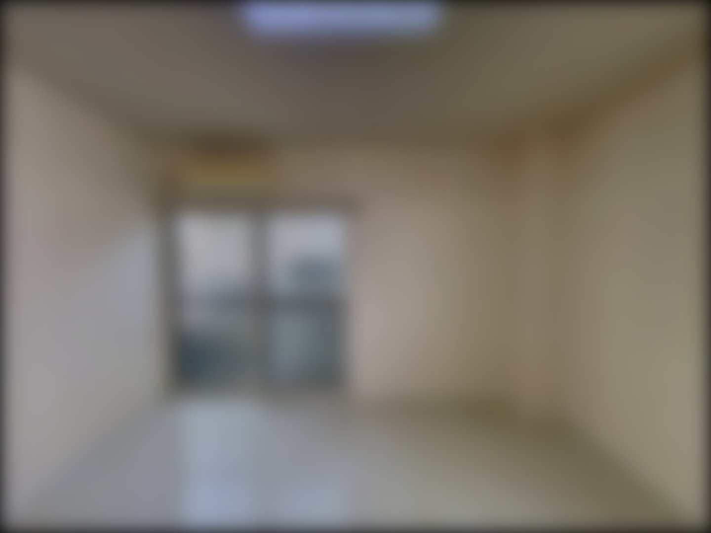 loading blurry tour image