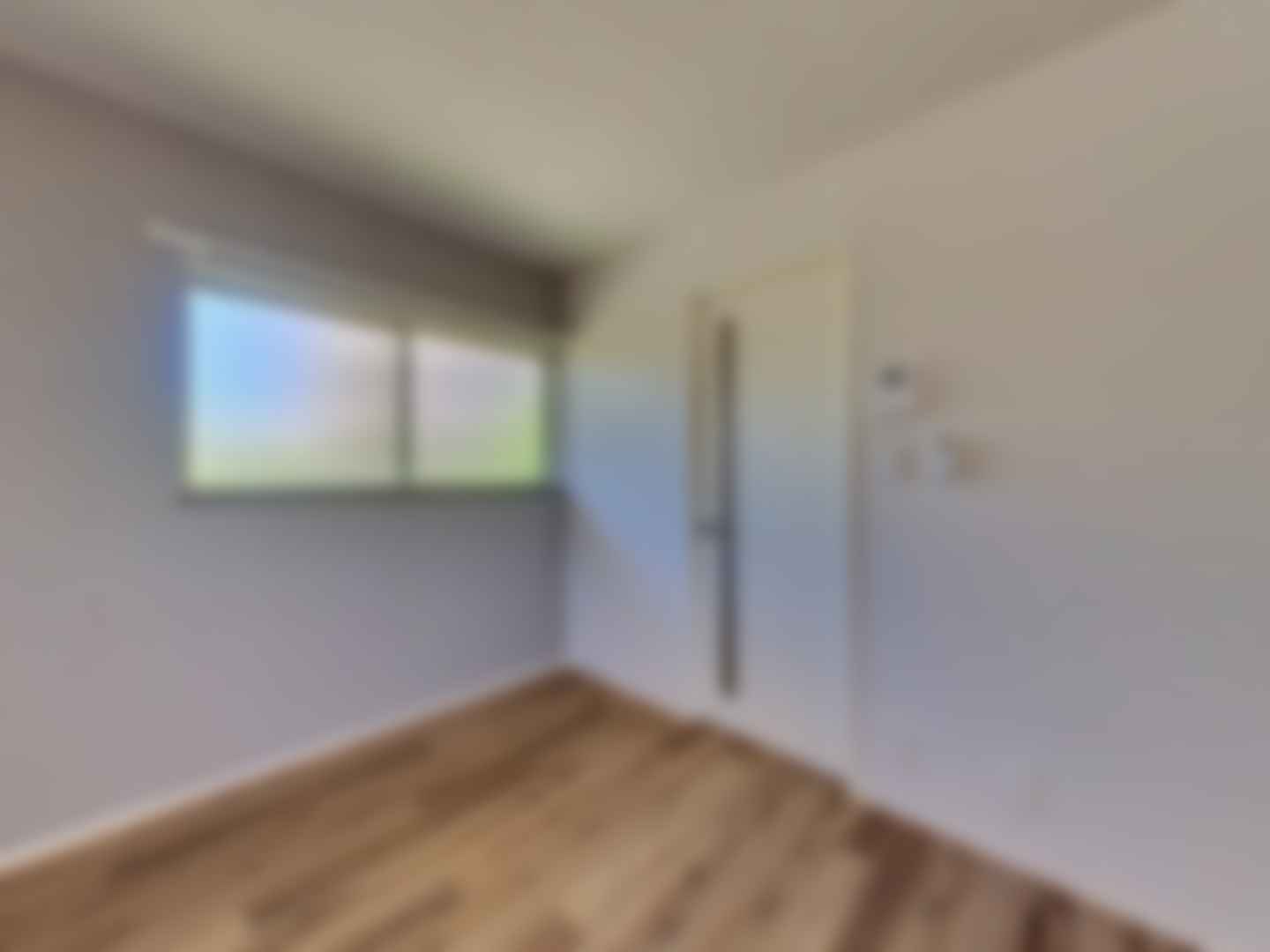 loading blurry tour image