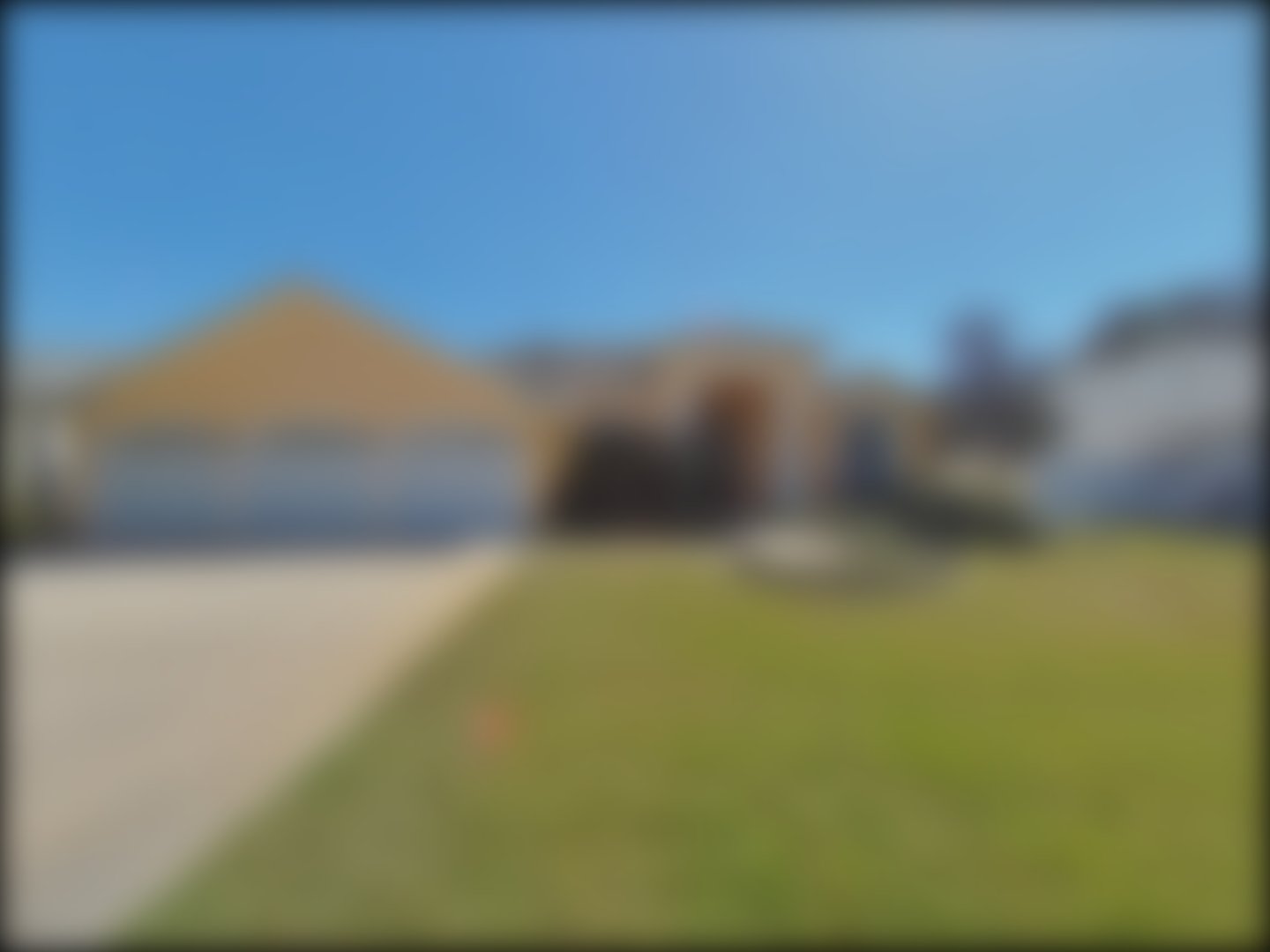 loading blurry tour image