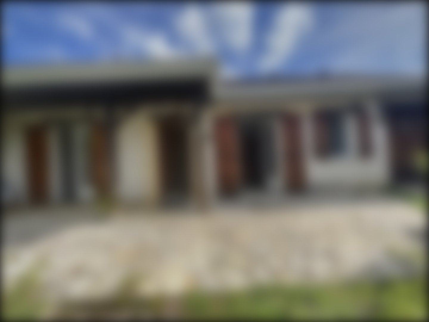 loading blurry tour image