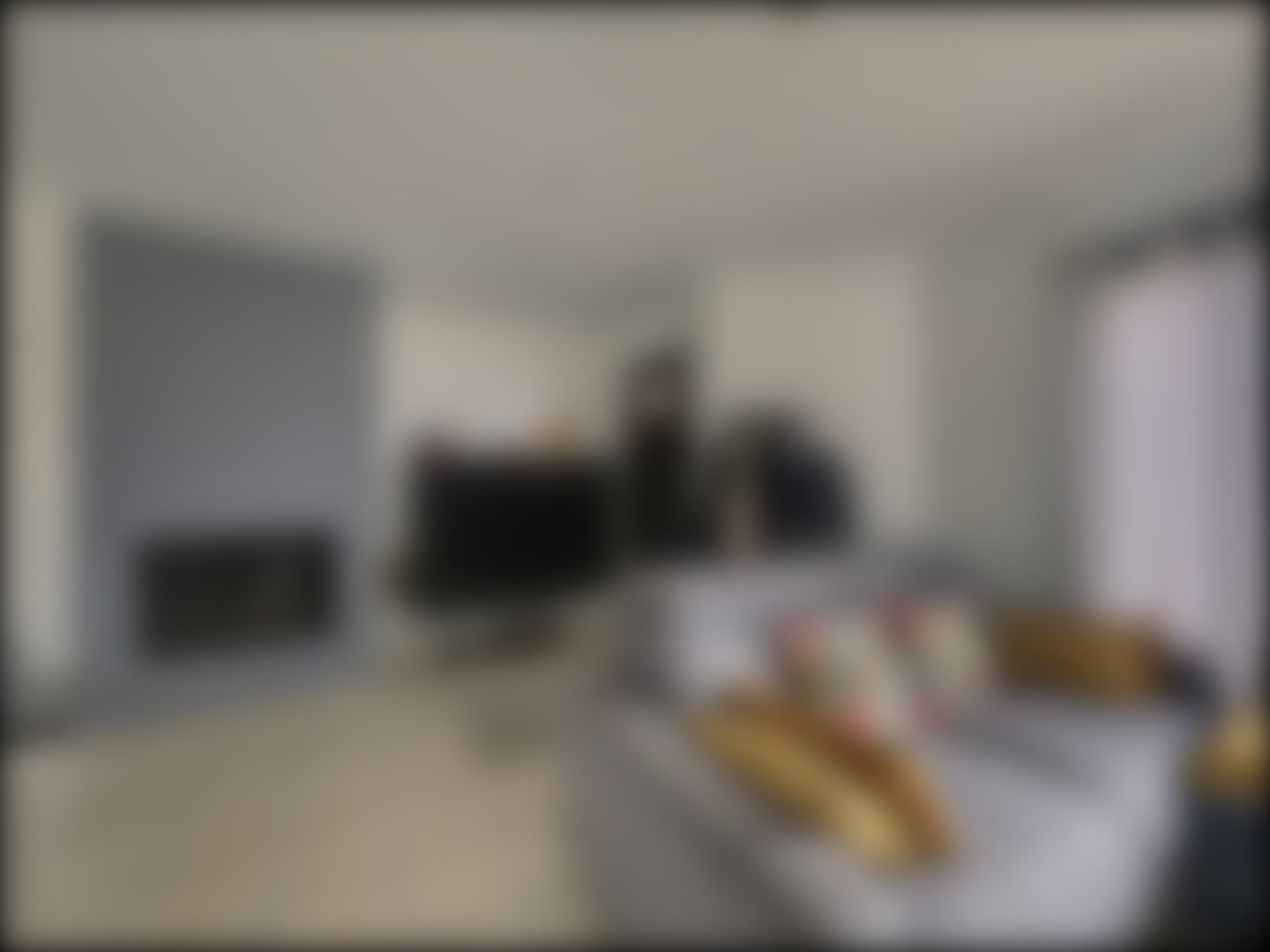 loading blurry tour image