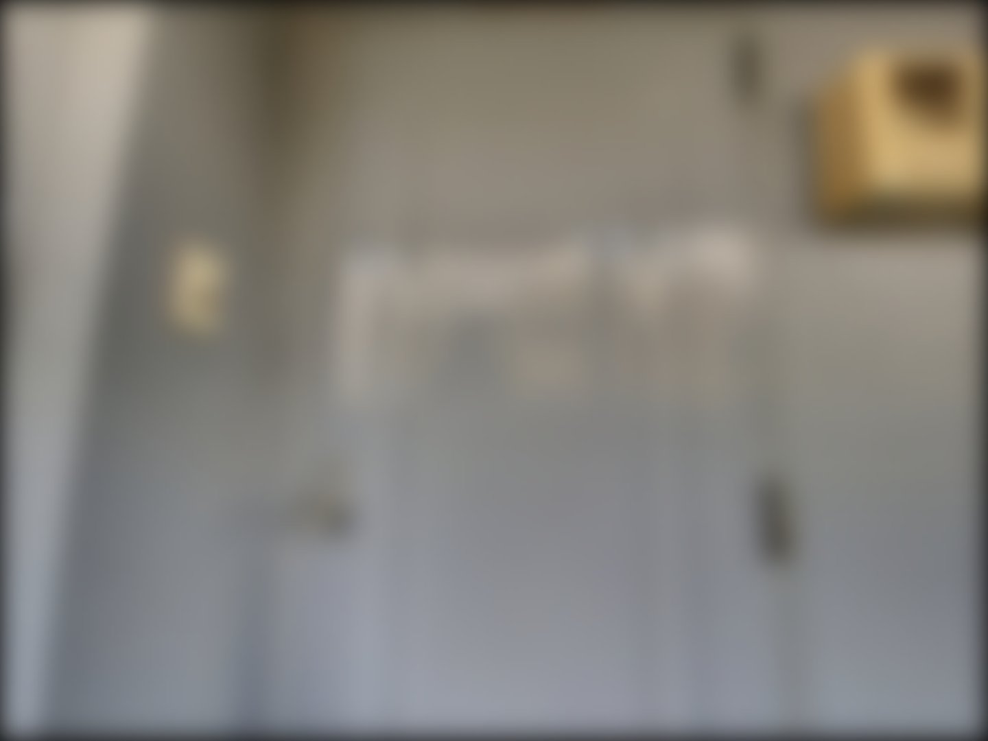 loading blurry tour image