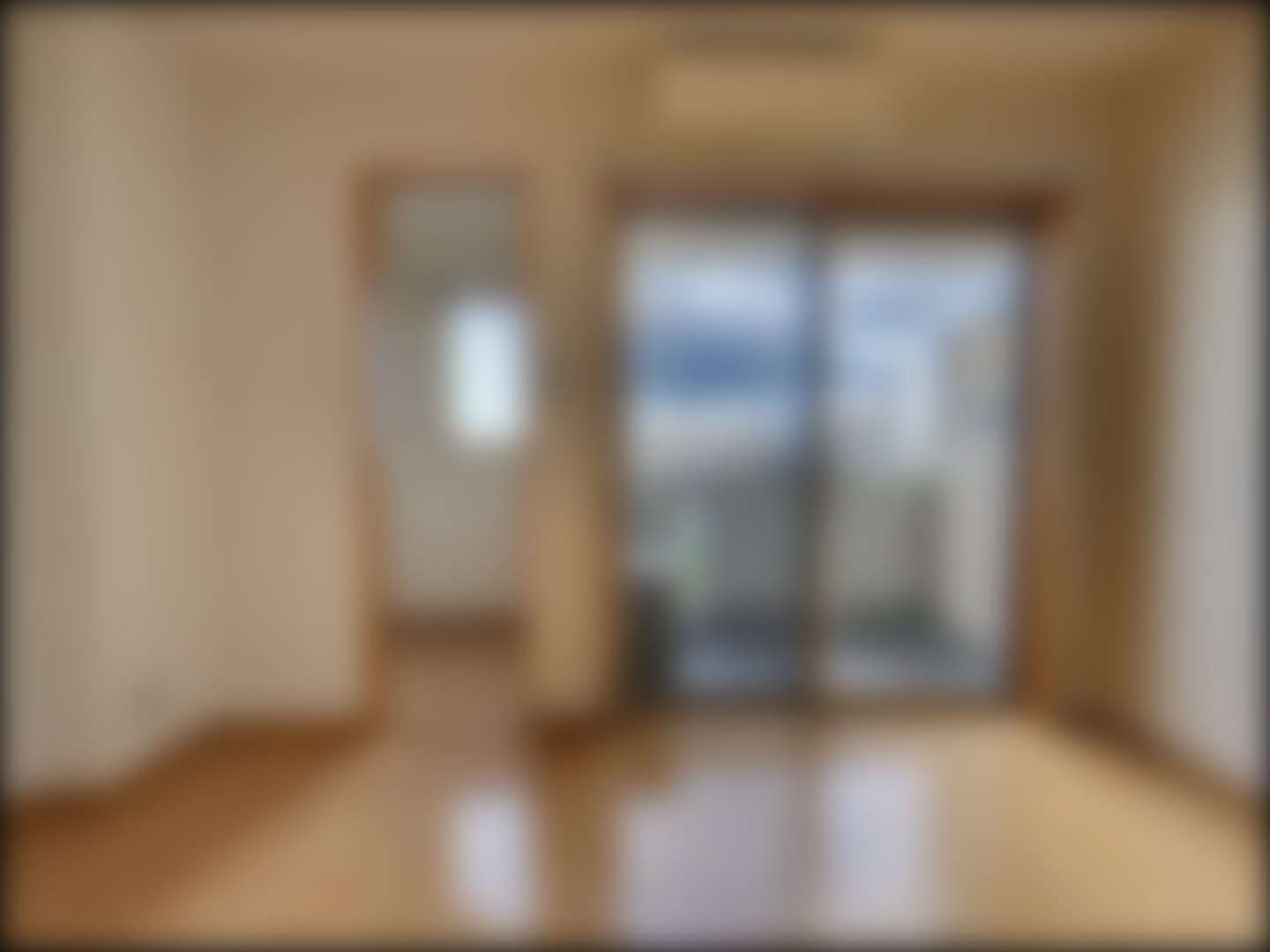 loading blurry tour image