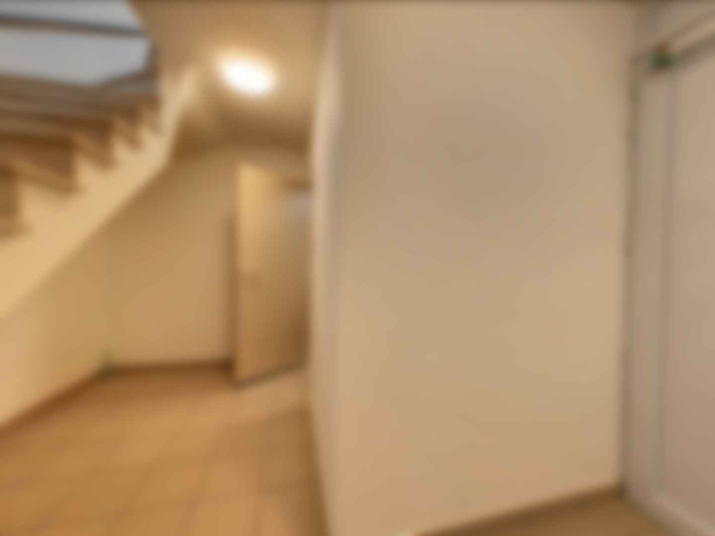 loading blurry tour image