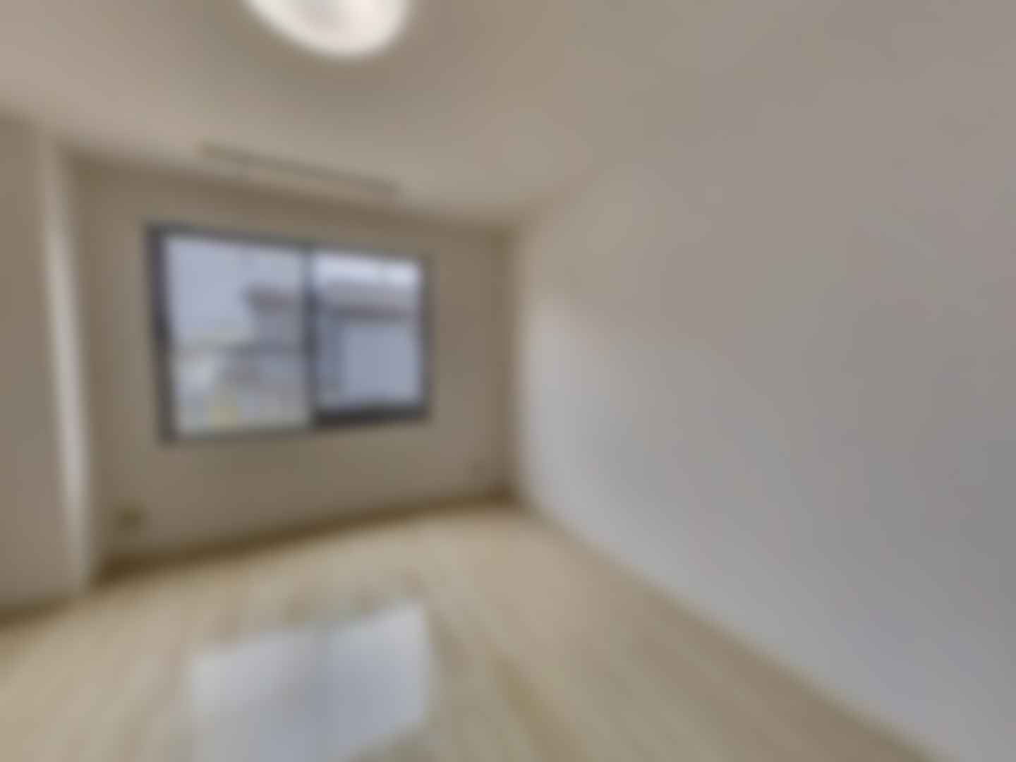 loading blurry tour image