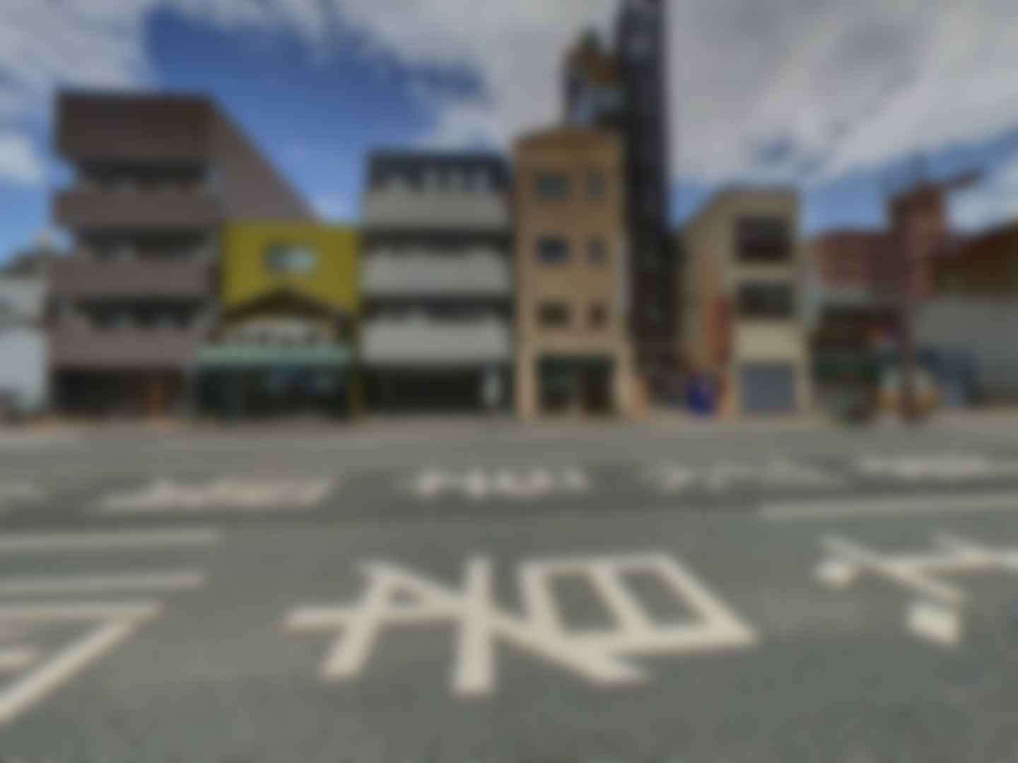 loading blurry tour image