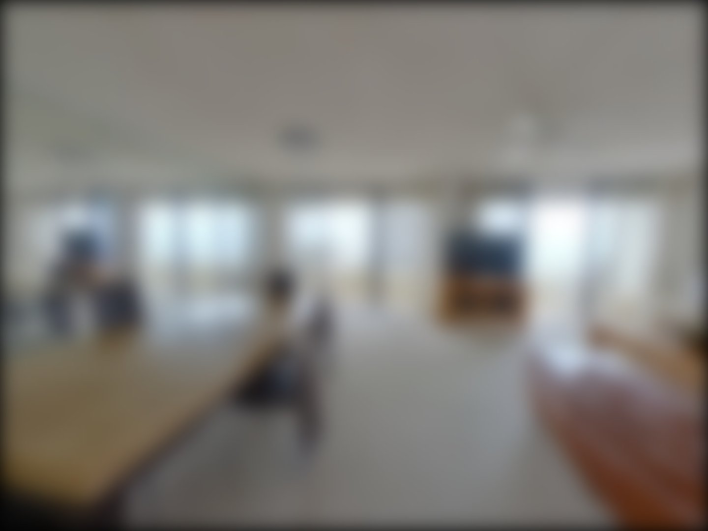 loading blurry tour image