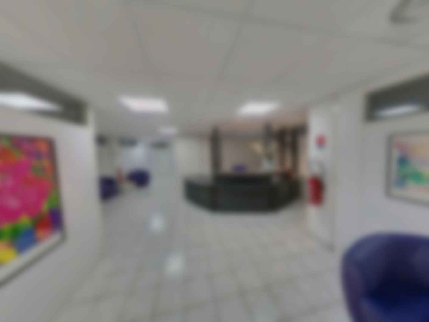 loading blurry tour image