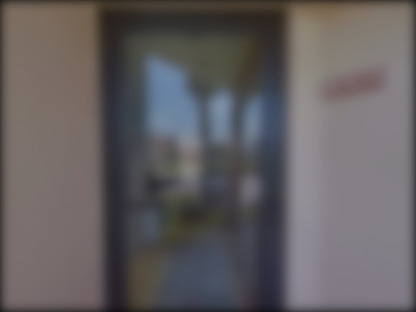 loading blurry tour image