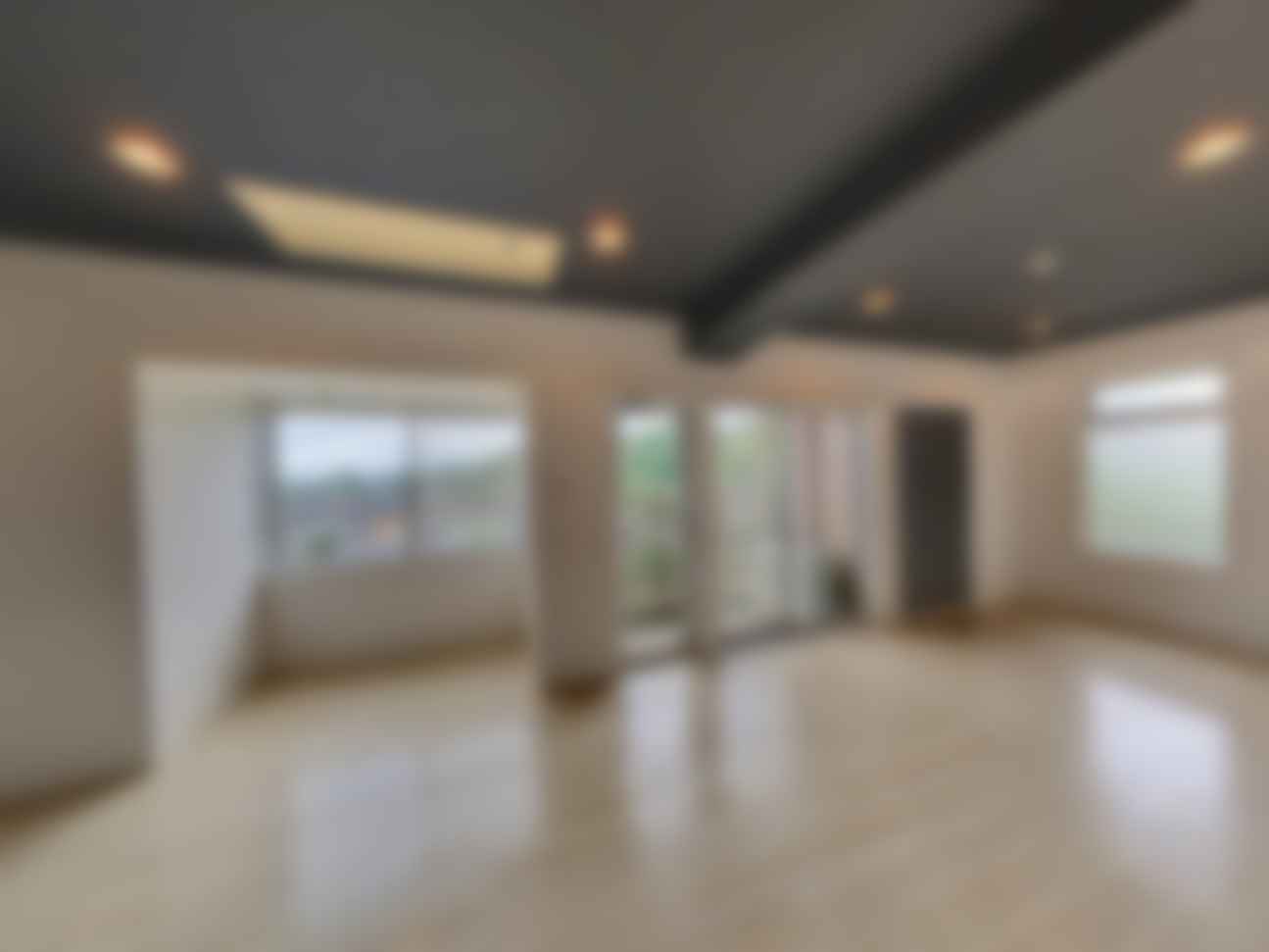 loading blurry tour image