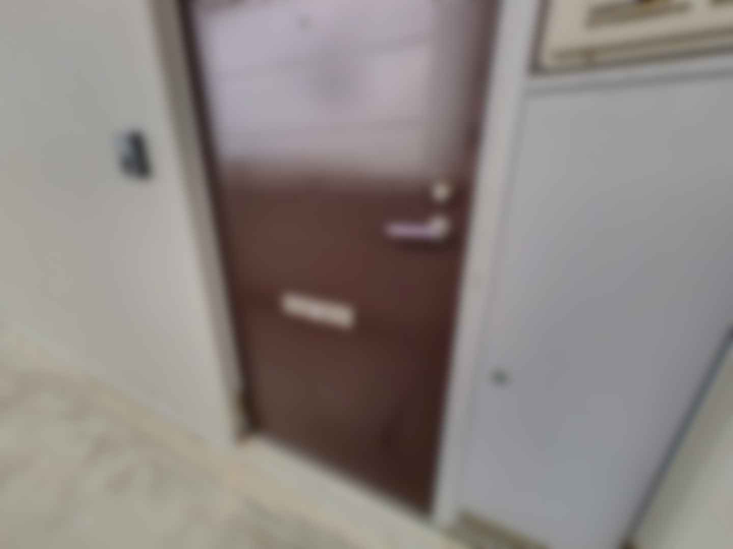 loading blurry tour image