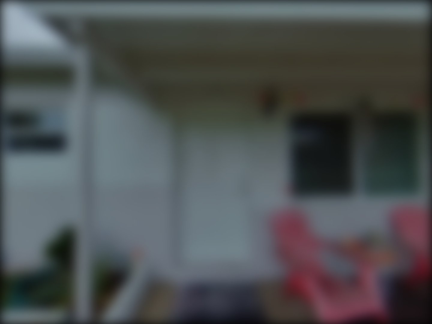 loading blurry tour image