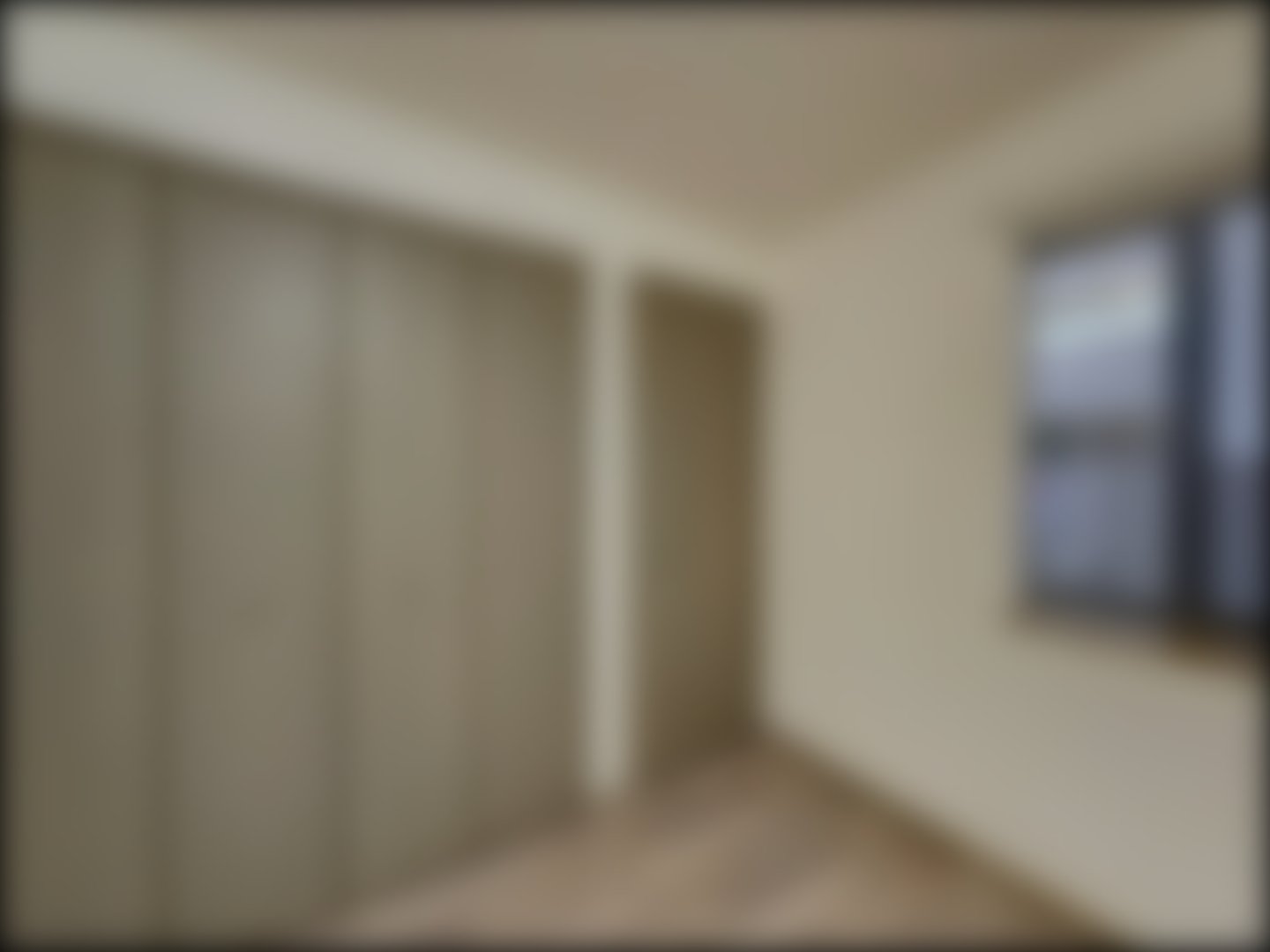 loading blurry tour image