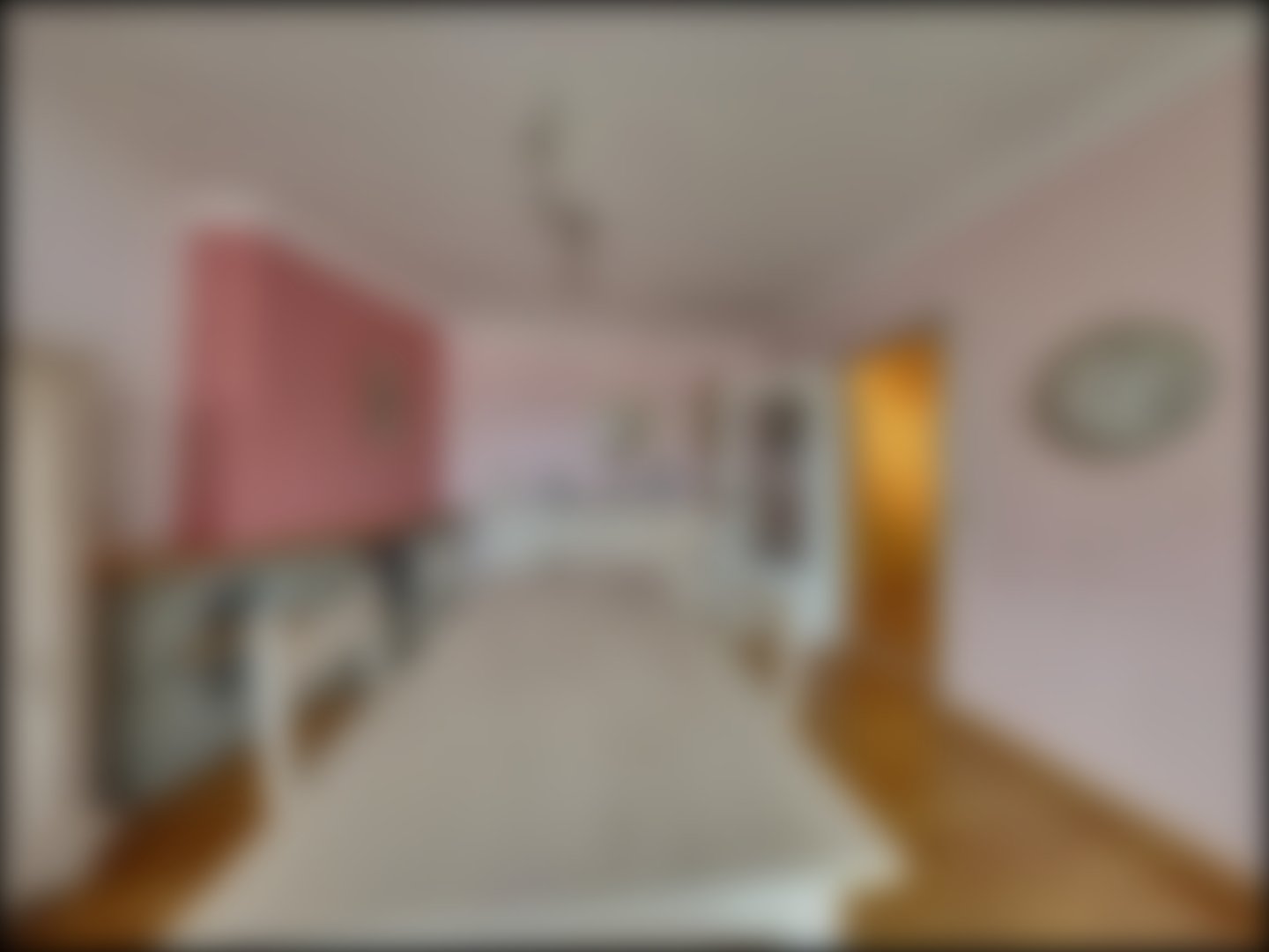 loading blurry tour image