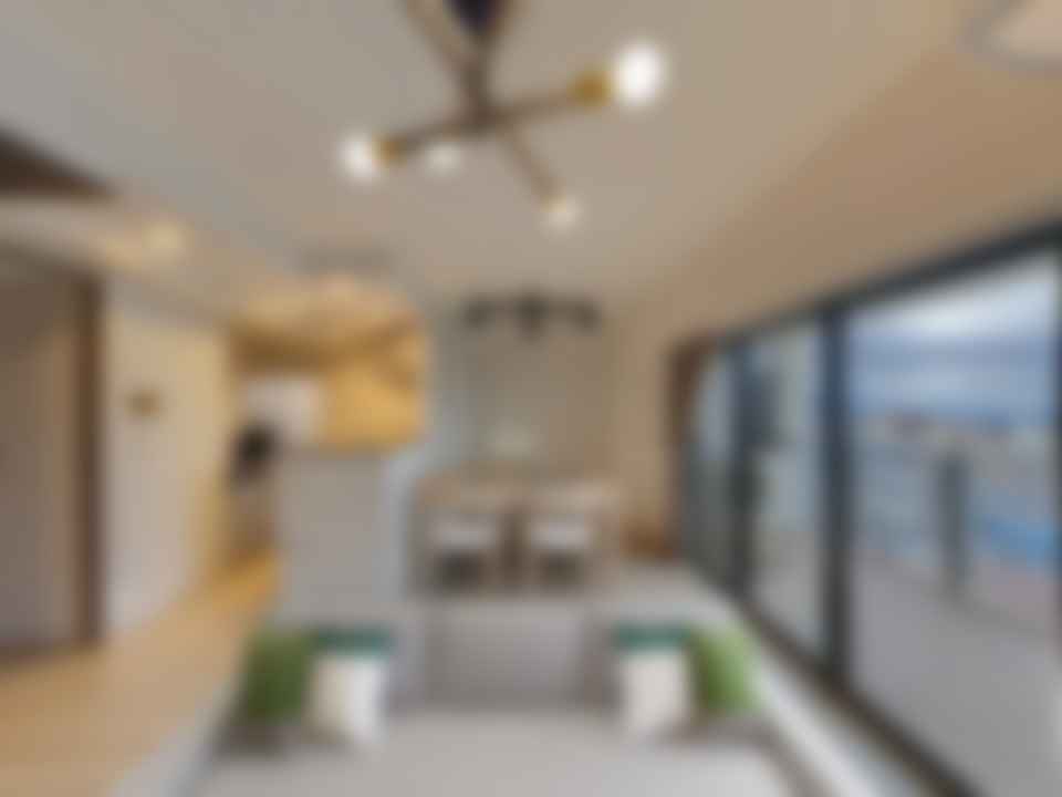 loading blurry tour image