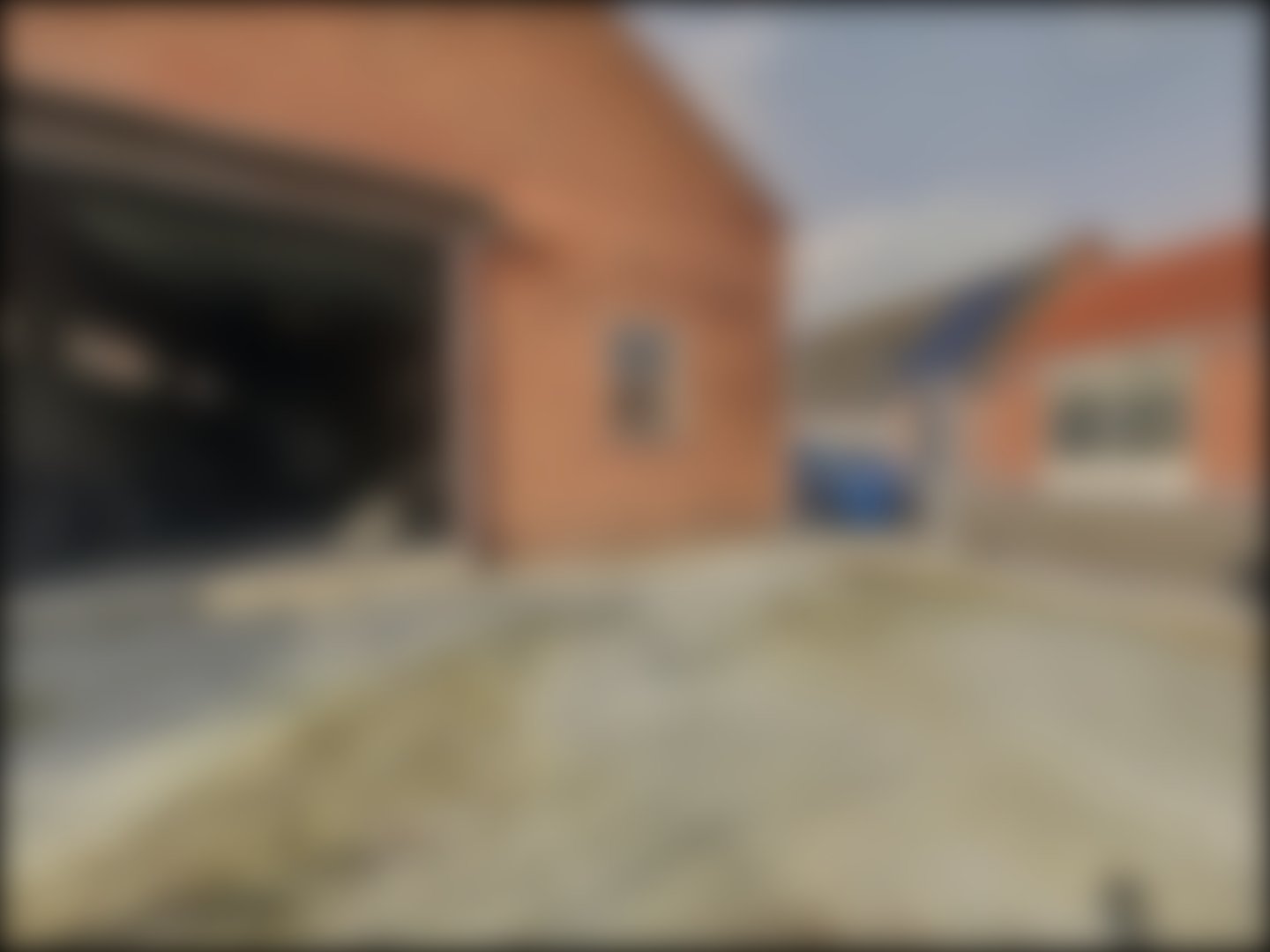 loading blurry tour image