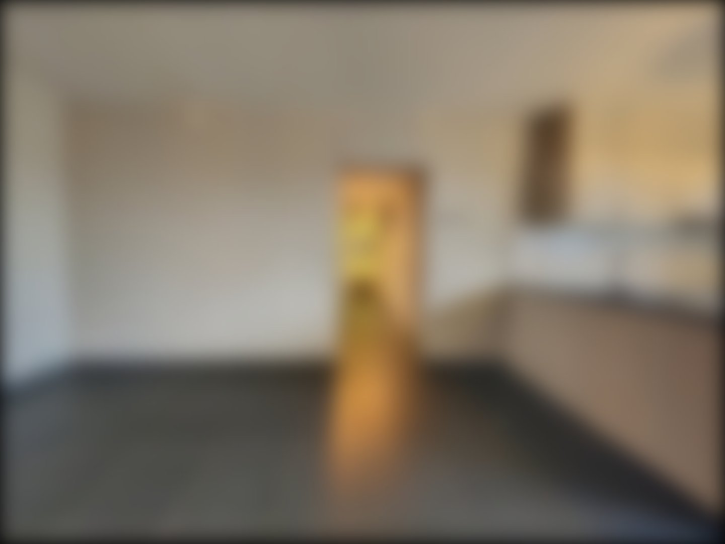 loading blurry tour image