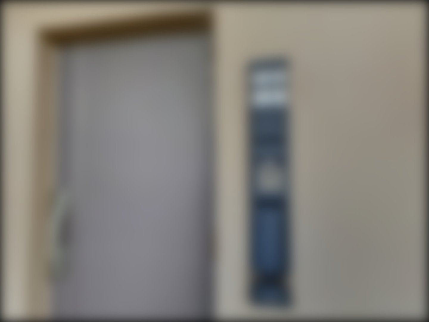 loading blurry tour image